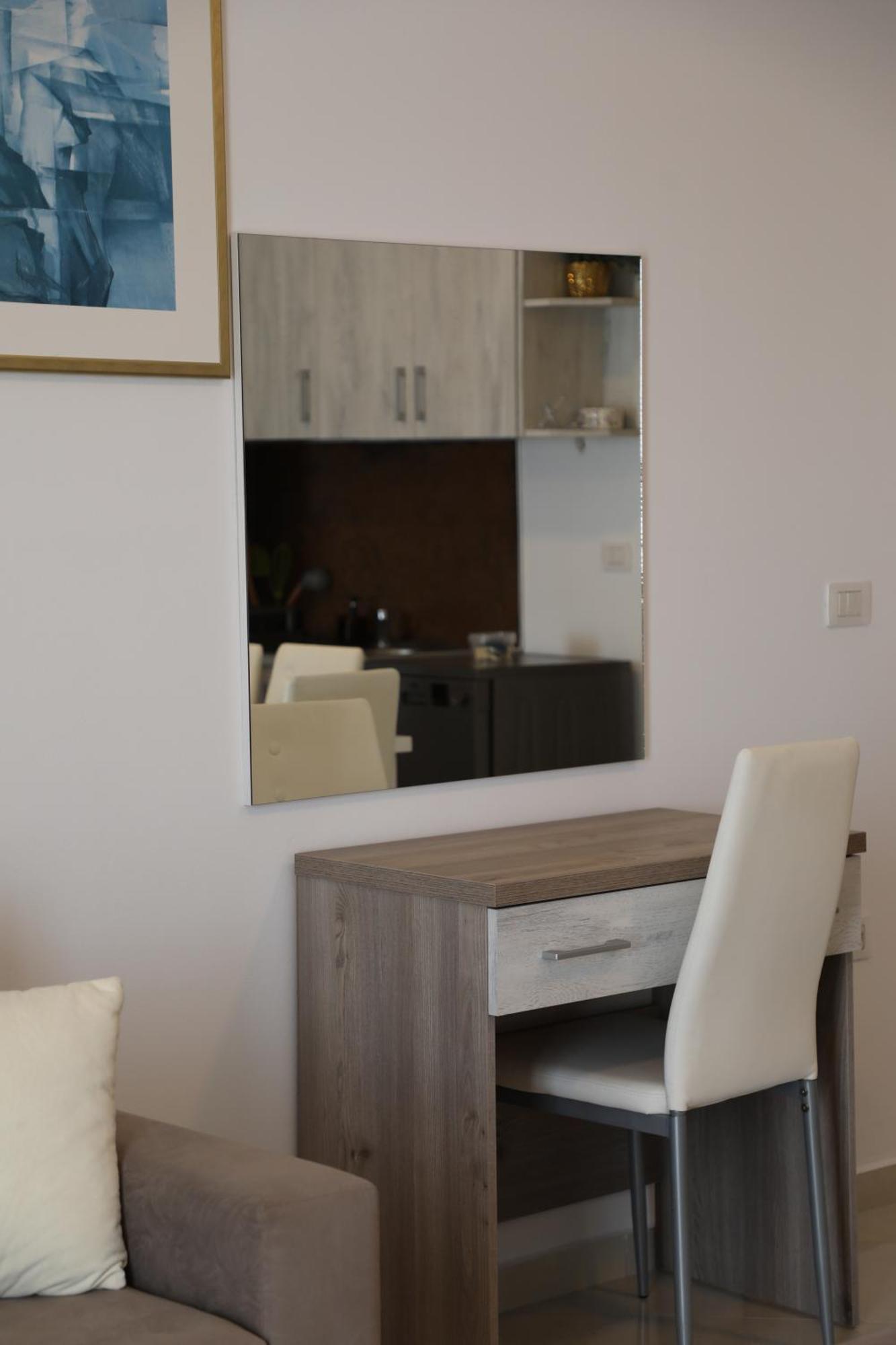 Saranda Apartaments Meta Exterior photo