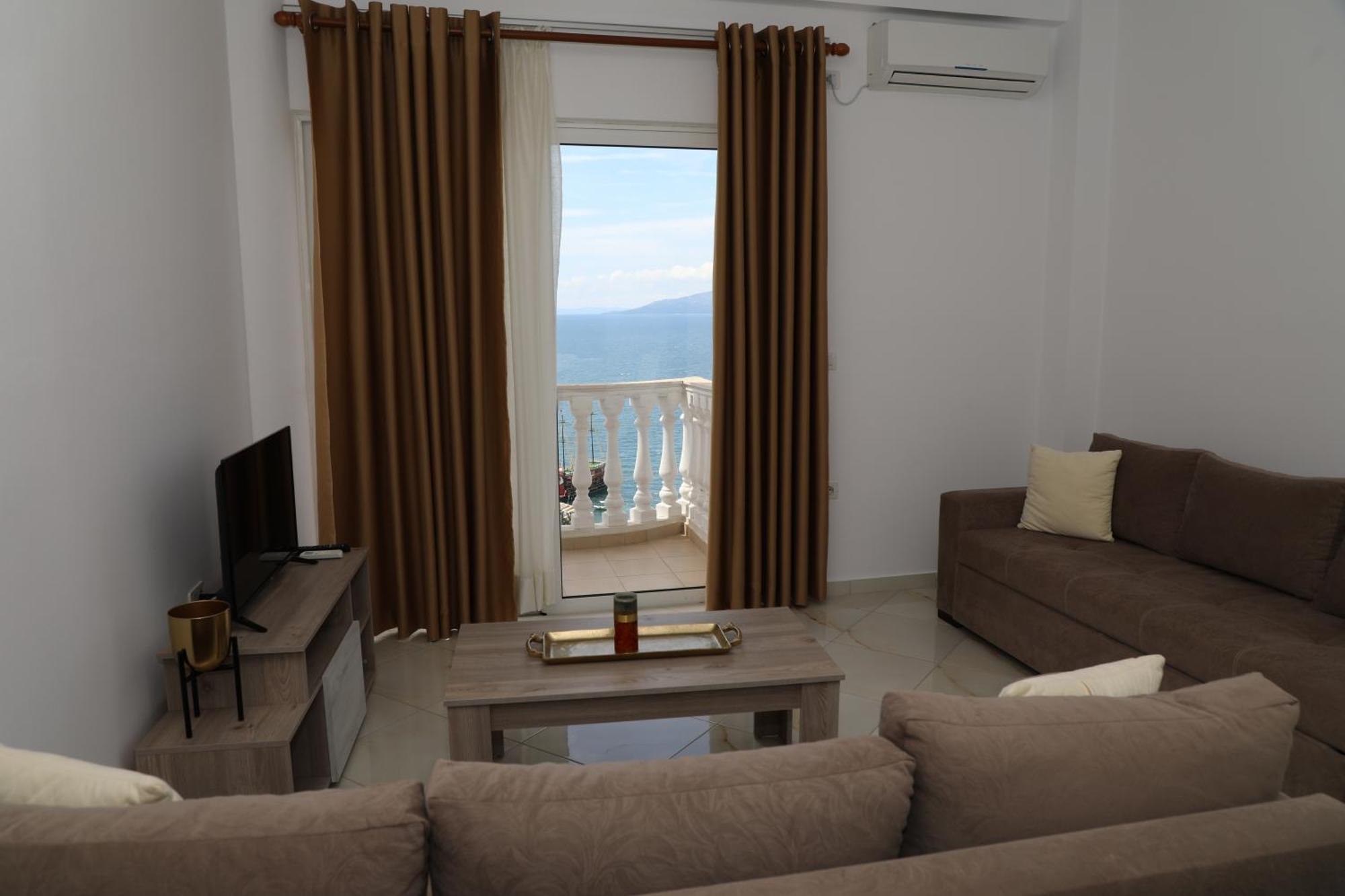 Saranda Apartaments Meta Exterior photo