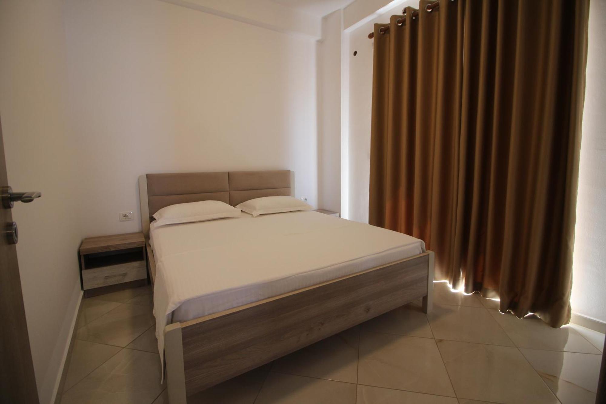 Saranda Apartaments Meta Exterior photo